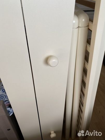 Детская кроватка с универсальным маятником