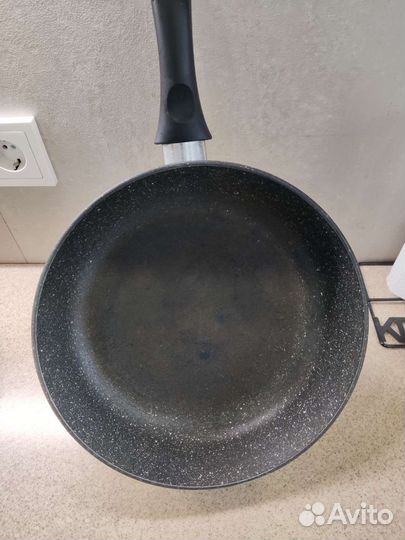 Сковорода 28 см