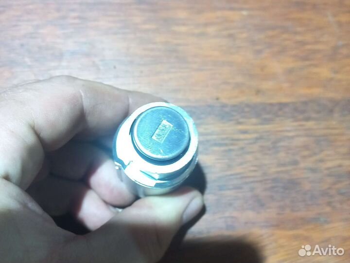 Личинка замка капота ford focus 2