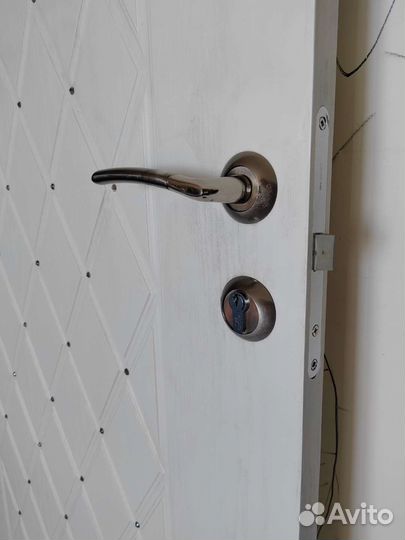 Дверь межкомнатная 800 х 2000 бу