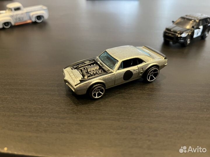 Hot wheels 1/64 matchbox 1/64