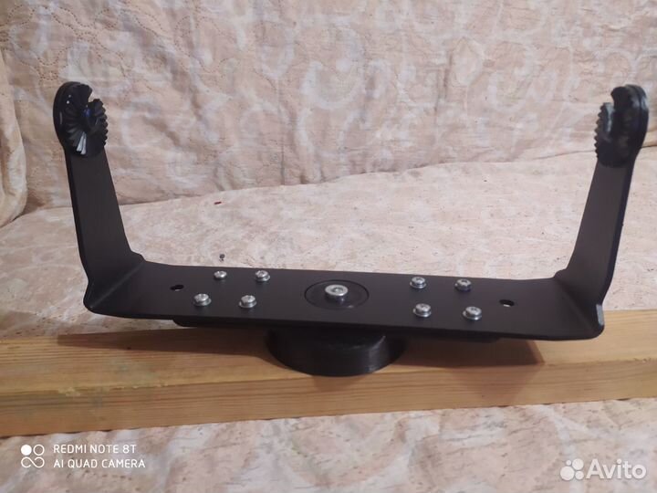 Поворотное крепление для эхолота