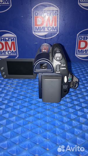 Л) Видеокамера Canon DC301e