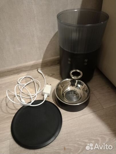 Автоматическая кормушка для кошек\собак