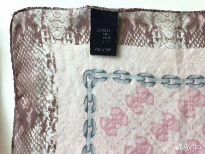 Шарфик из шелка Guess