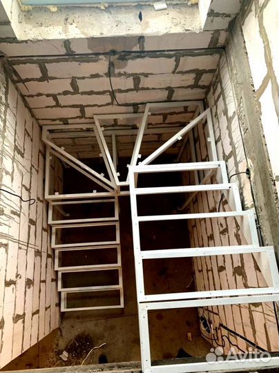 Лестница в дом под ключ