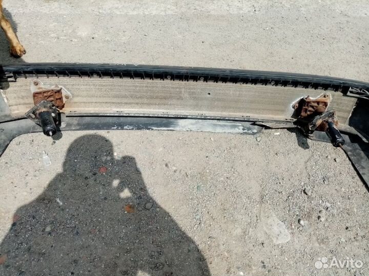 Усилитель бампера задний Audi 100 C4 2.8