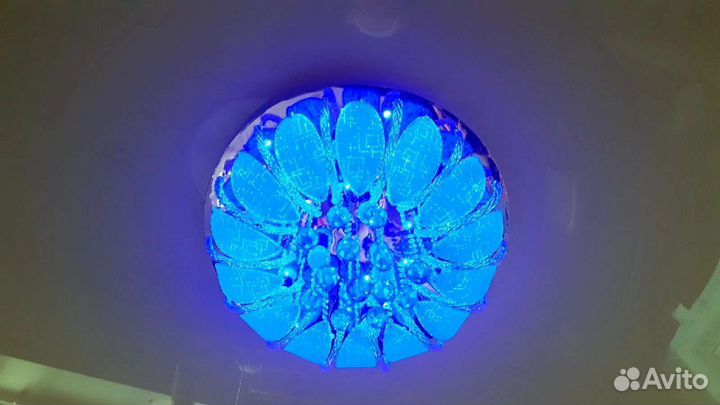 Люстра потолочная новая