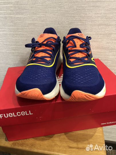 Кроссовки беговые new balance FuelCell Rebel v3