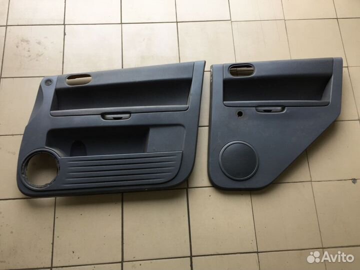 Карта двери правая Mitsubishi Colt Z30