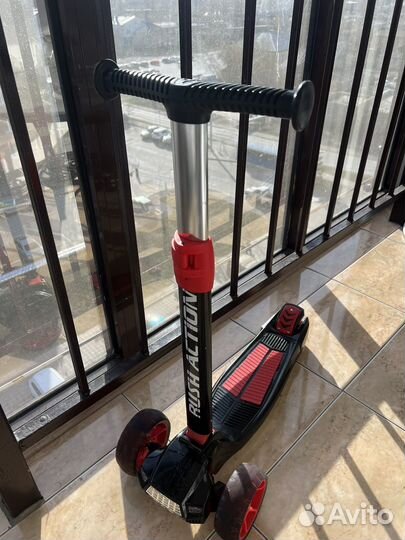 Самокат детский трехколесный