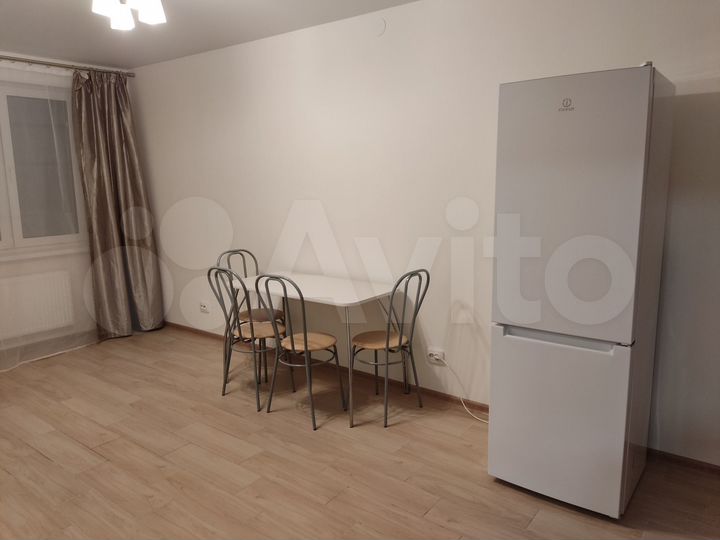 2-к. квартира, 51 м², 12/18 эт.