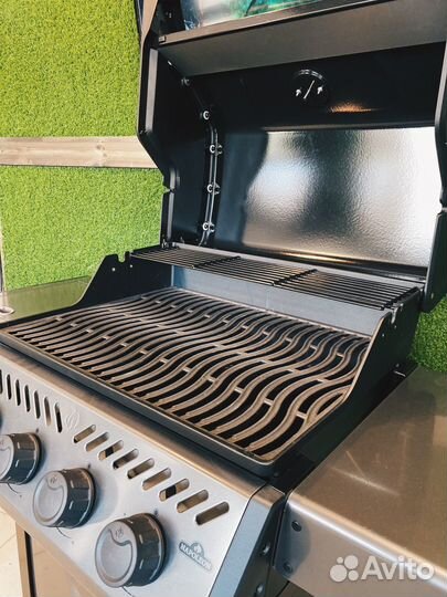 Газовый гриль Napoleon Freestyle 425 SB