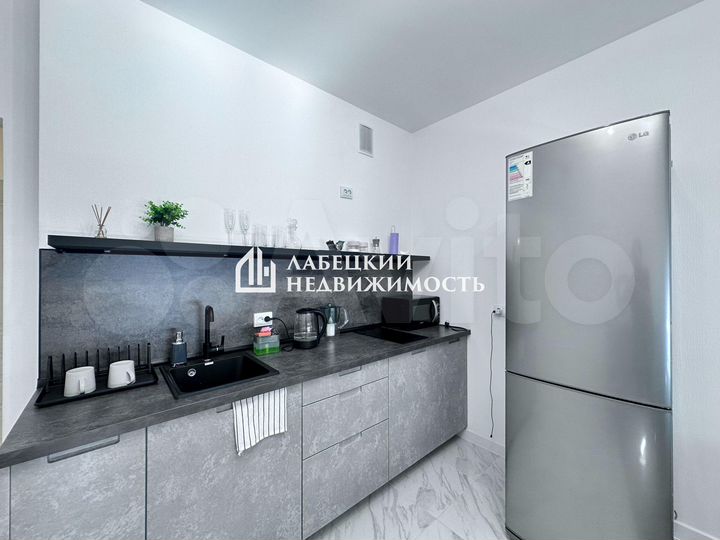 1-к. квартира, 36 м², 8/12 эт.