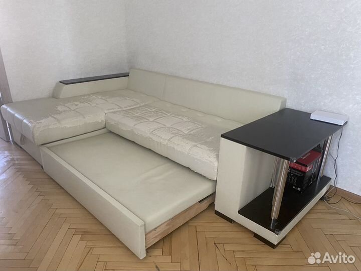 Угловой диван