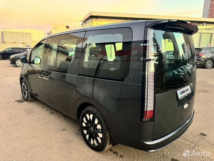 Hyundai Staria 2.2 AT, 2024, 15 км