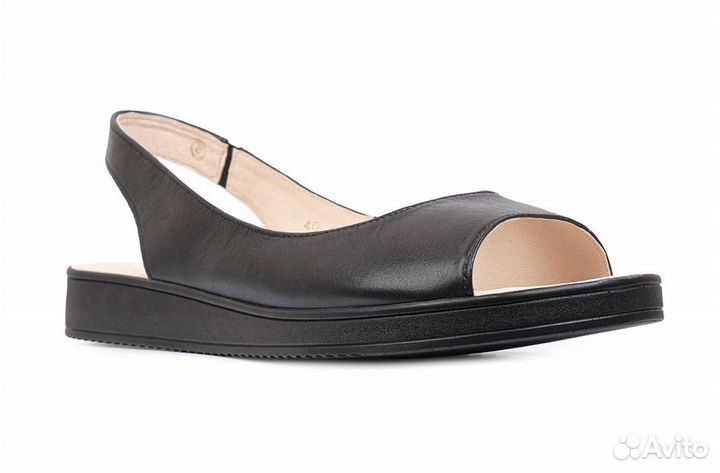 Женские сандалии