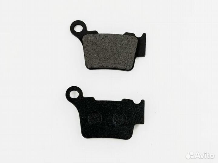 Комплект задних тормозных колодок (LX2, LX5, LX6
