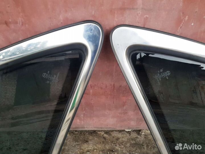 Стекло глухое заднее Mazda CX-7 (2006-2012)