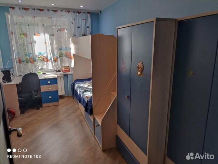 Стенка в детскую с двухъярусной кроватью