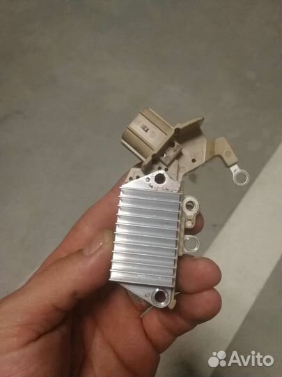 Реле регулятора toyota RN6054A