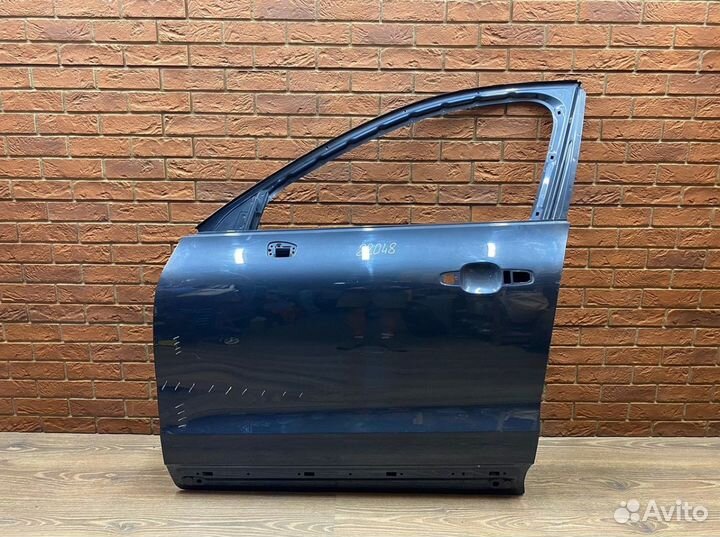 Дверь передняя левая Volvo XC60