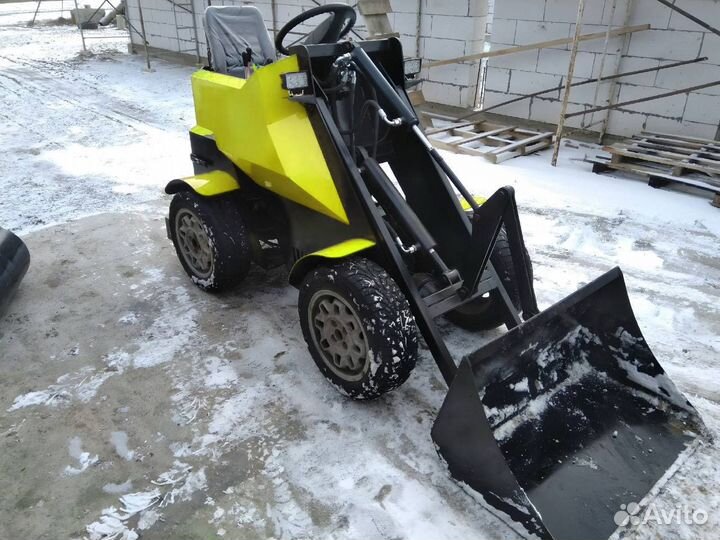 Мини-трактор с КУН, 2025