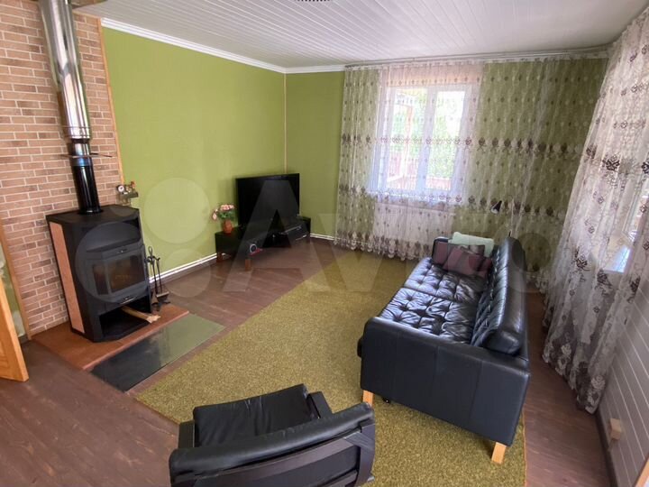 Дом 180,9 м² на участке 11 сот.