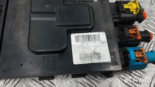 Блок бортовой сети (блок управления BCM) renault m