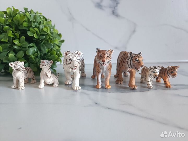 Фигурки Schleich тигры