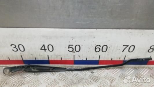 Щеткодержатель лобового стекла volkswagen passat B