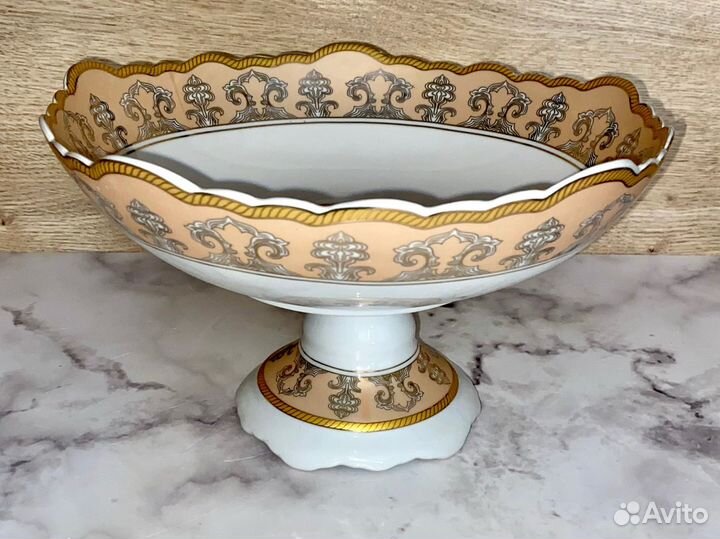 Конфетница новая