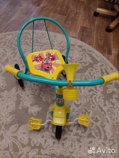 Детский трехколесный велосипед