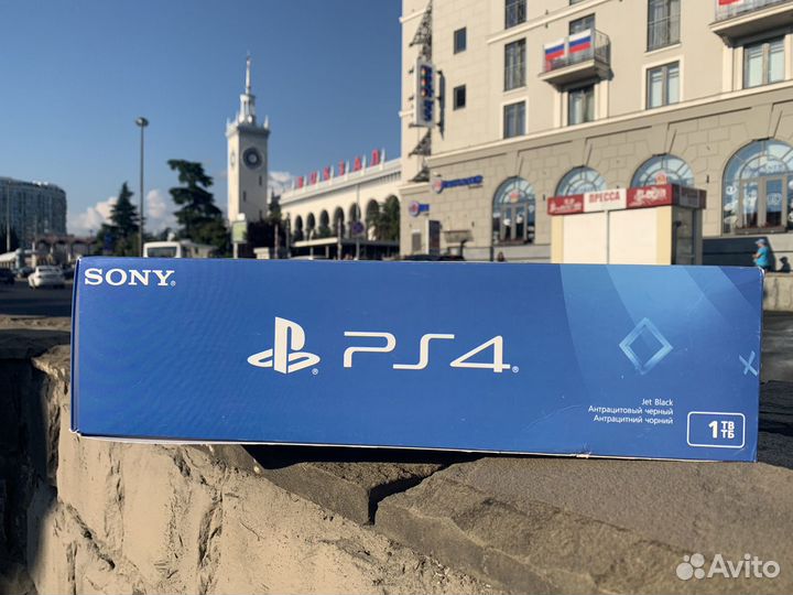 Playstation 4 slim 1Tb