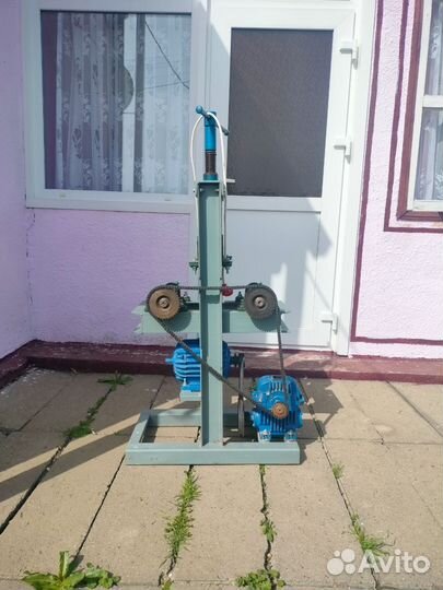 Трубогиб для профильной трубы электрический