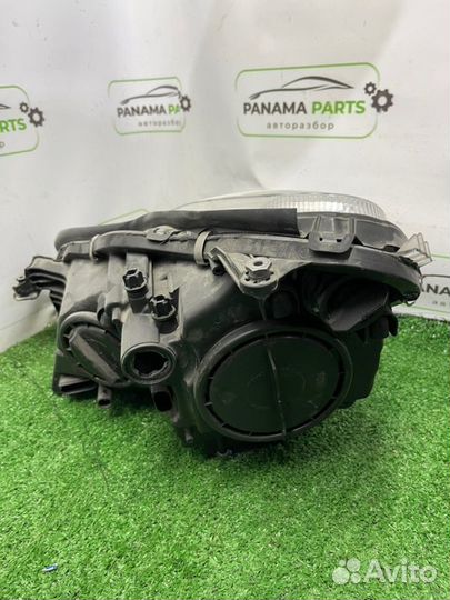 Фара ксеноновая передняя правая Mercedes Benz Cls