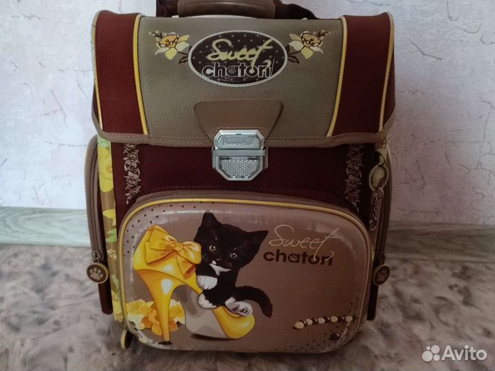 Рюкзак школьный