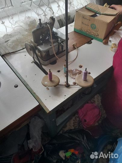 Швейная машинкаи оверлог