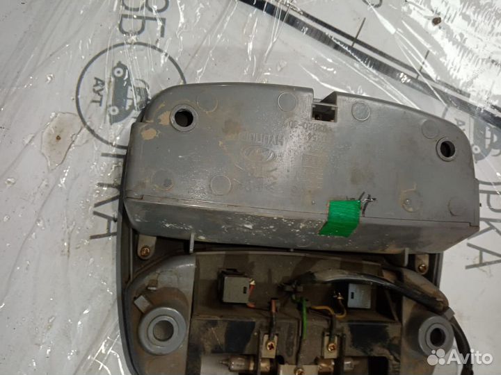 Плафон передний Hyundai Sonata EF 4