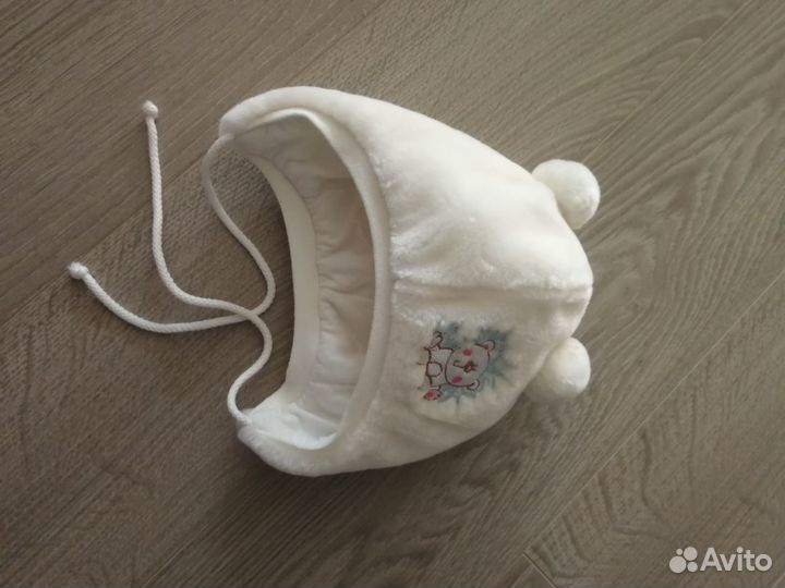 Зимняя меховая шапка на новорожденного