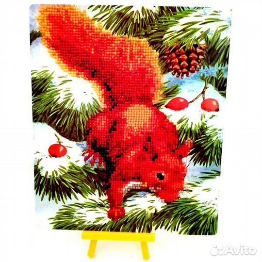 Интерьерная картина «Белочка на елке»