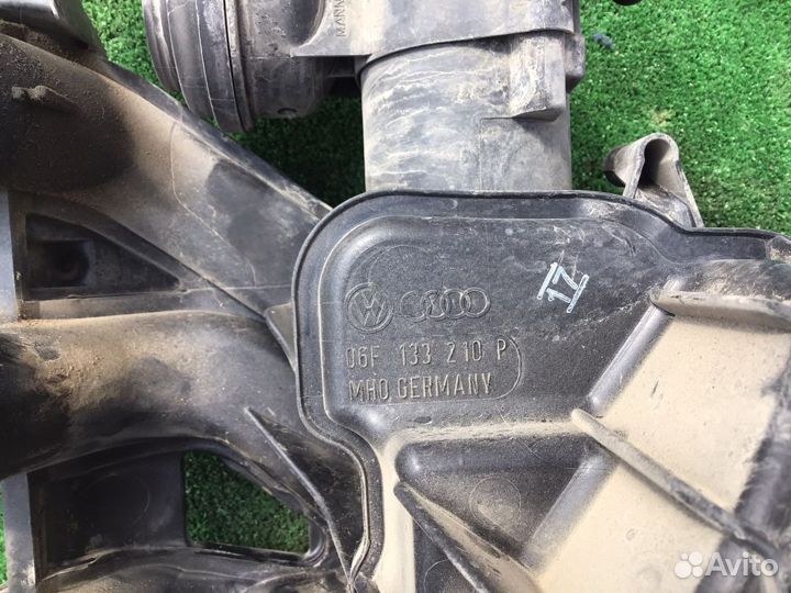 Впускной коллектор Volkswagen Passat B6