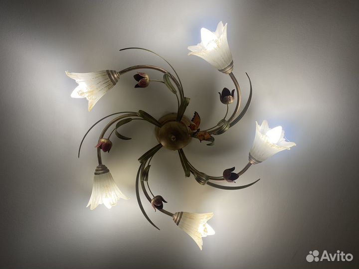 Люстра потолочная