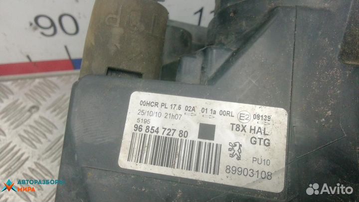 Фара левая Peugeot 5008 2010