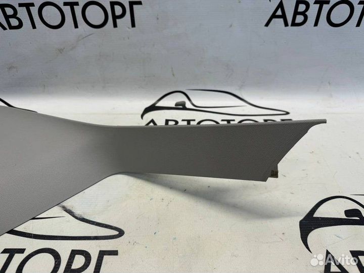 Обшивка стойки левая Mercedes-Benz Glk 350 X204