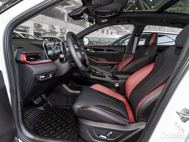 Geely Coolray 1.5 AMT, 2024