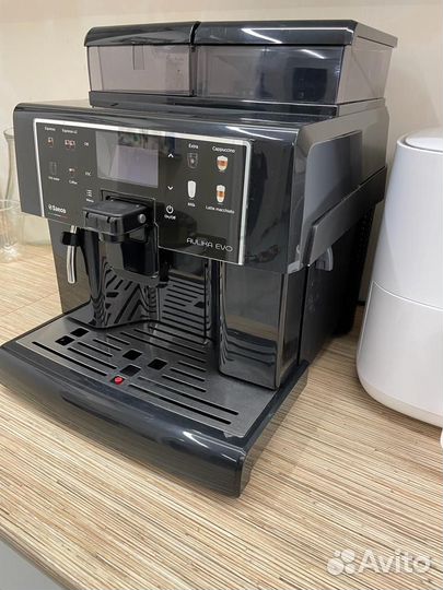 Кофемашина saeco aulika eva focus super automat