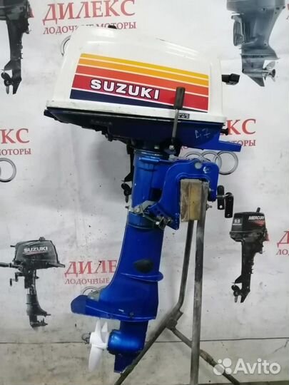 Suzuki 4 Лодочный мотор(лот 47) Водная техника