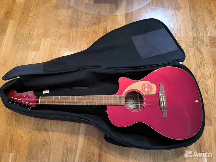 Электроакустическая гитара Fender Newporter Red