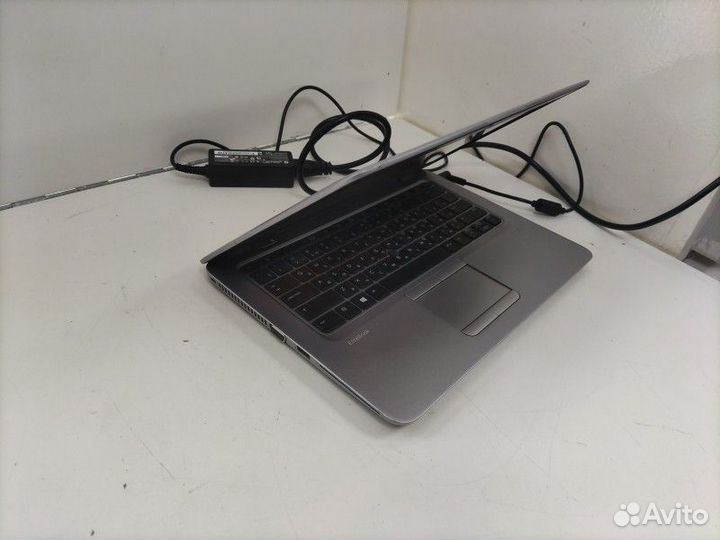 Ноутбук HP EliteBook 820 G3